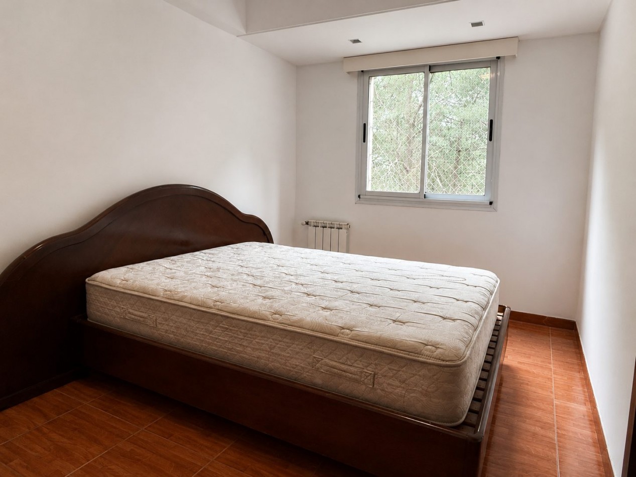 DEPARTAMENTO MODERNO 3 AMBIENTES EN VENTA - PINAMAR - GAS NATURAL, RADIADORES, CENTRO