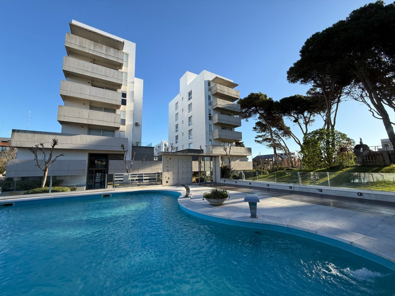 2 ambientes en alquiler temporal Pinamar, complejo con piscina y quincho con parrilla 
