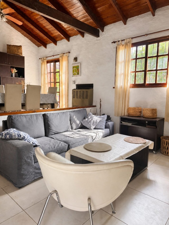 Casa en Pinamar alquiler de verano para 9 personas, cerca del centro