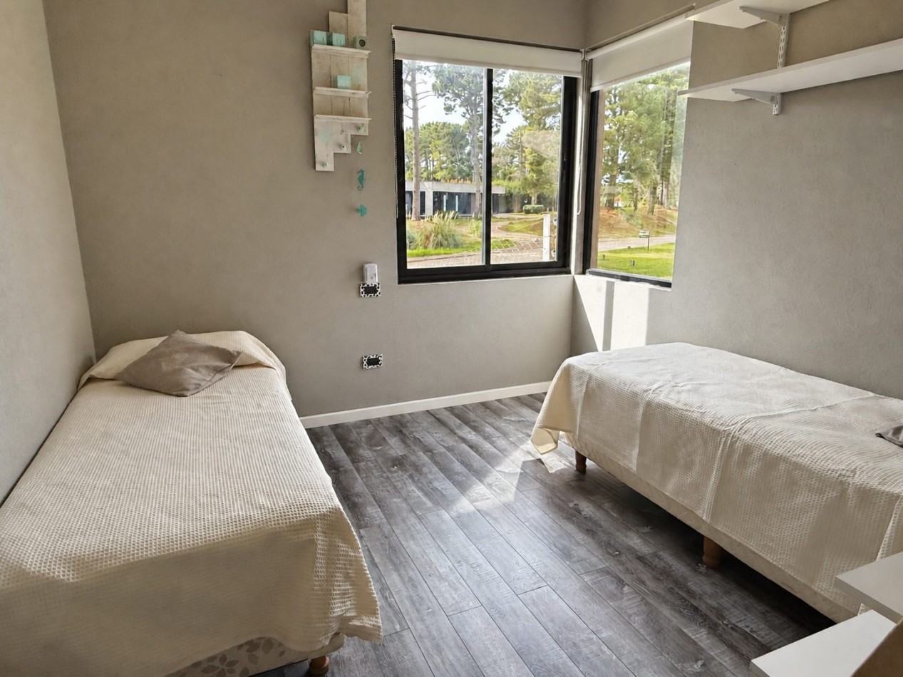 Alquiler temporadio de Casa para 8 personas en Pinamar con psicina, zona alamos