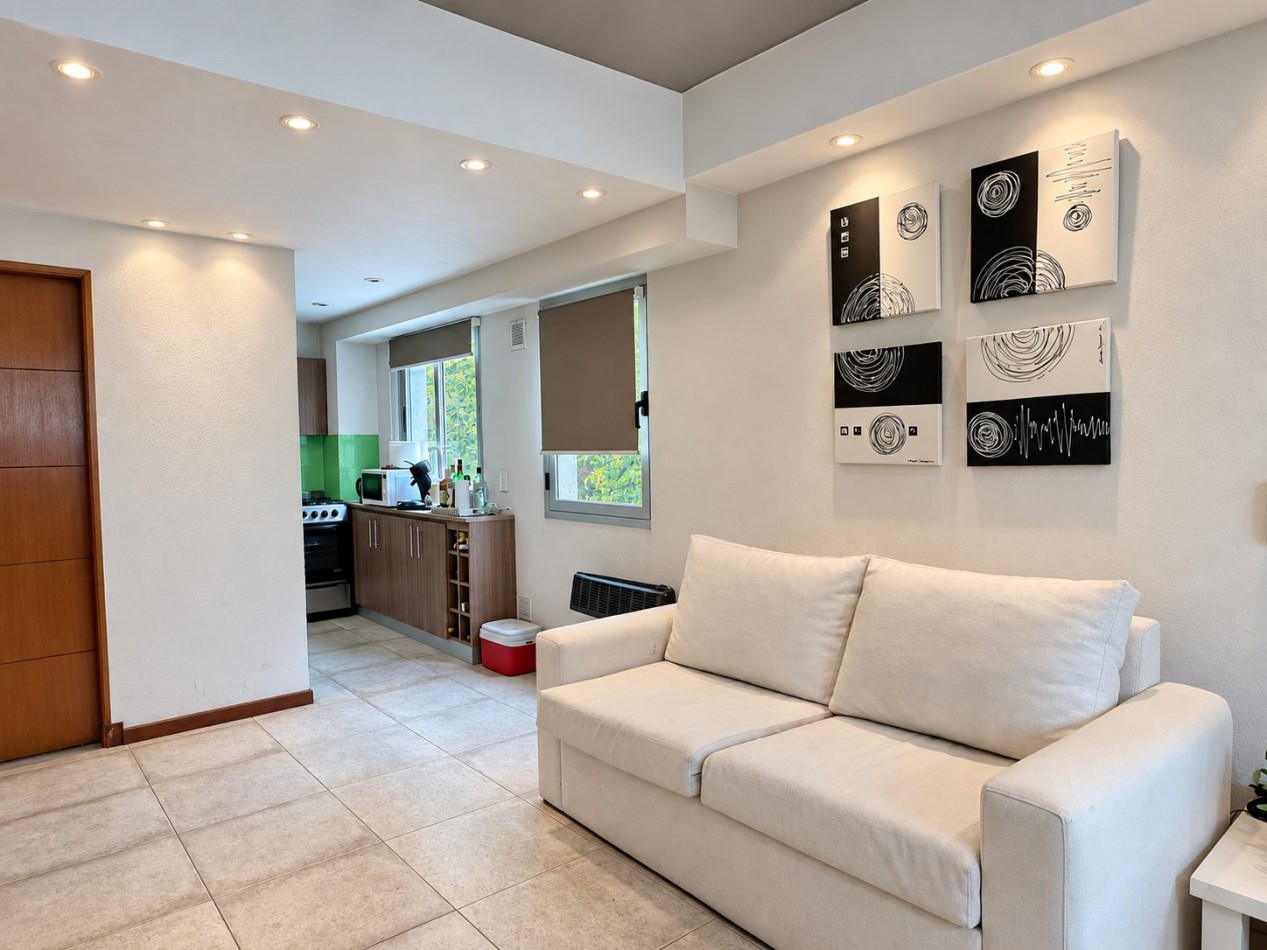 Alquiler de verano Triplex en Pinamar, 5 personas, con pileta, cochera, cerca del centro 