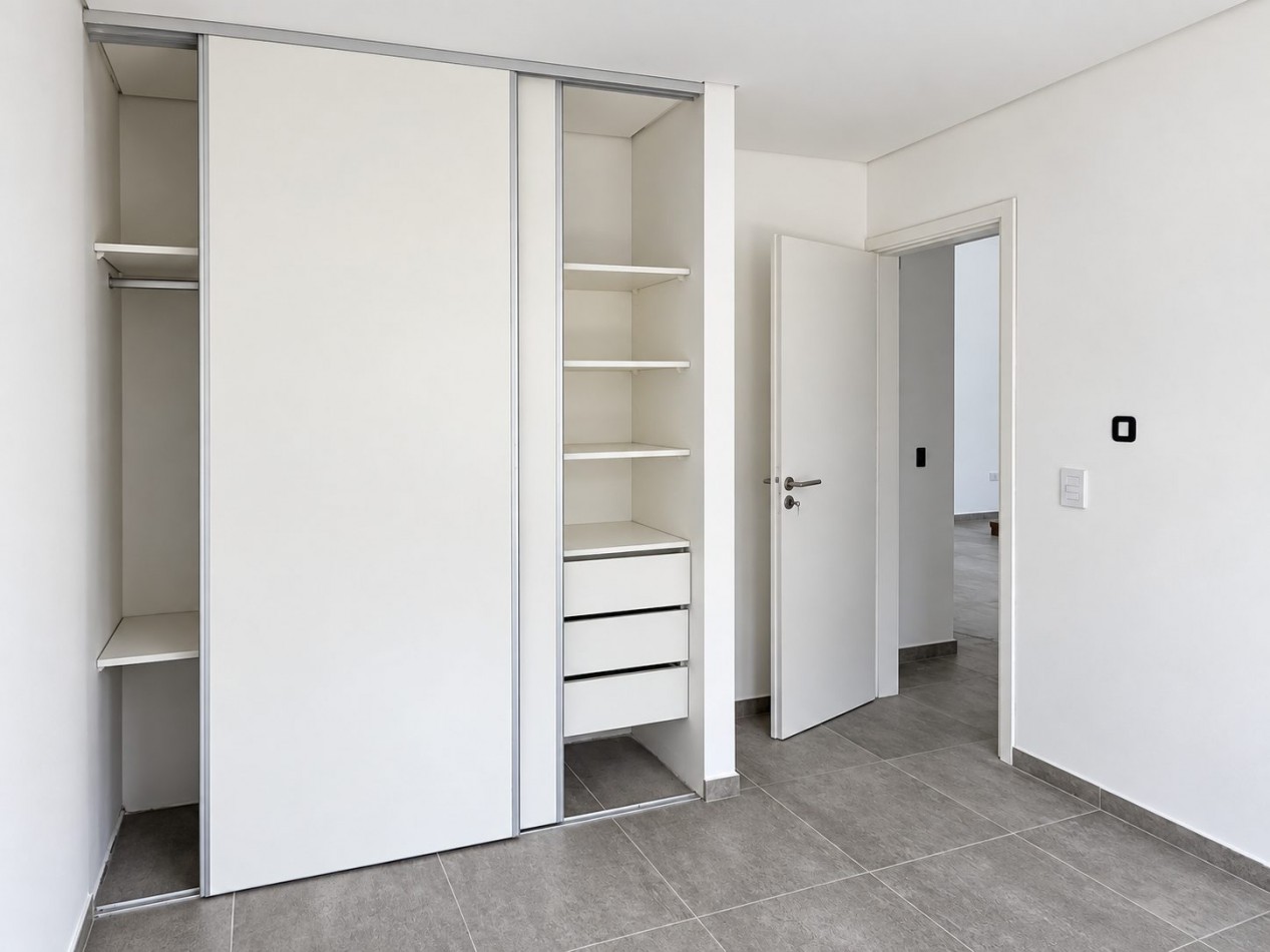 Moderno Departamento tipo duplex en venta con patio privado, gas natural, cochera | financiacion y permuta