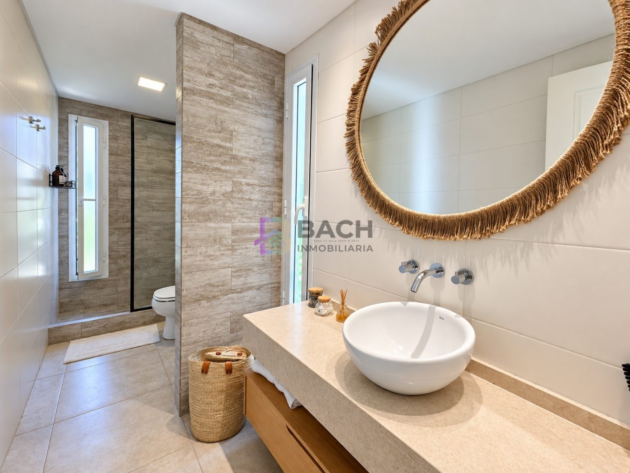 Venta Casa Moderna en Una Planta - Costa Esmeralda Barrio Ecuestre