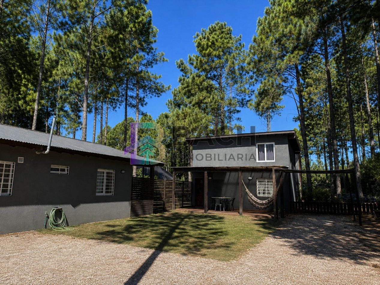 Casa en Venta Pinamar, con un departamento tipo loft, moderna, gas natural, renta