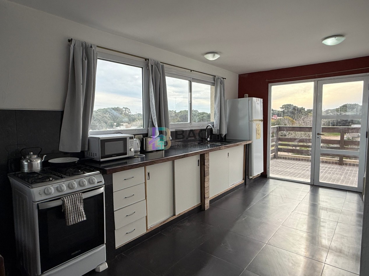 Departamento en alquiler de verano por semana cerca del mar, 3 ambientes con terraza para seis personas UF 6