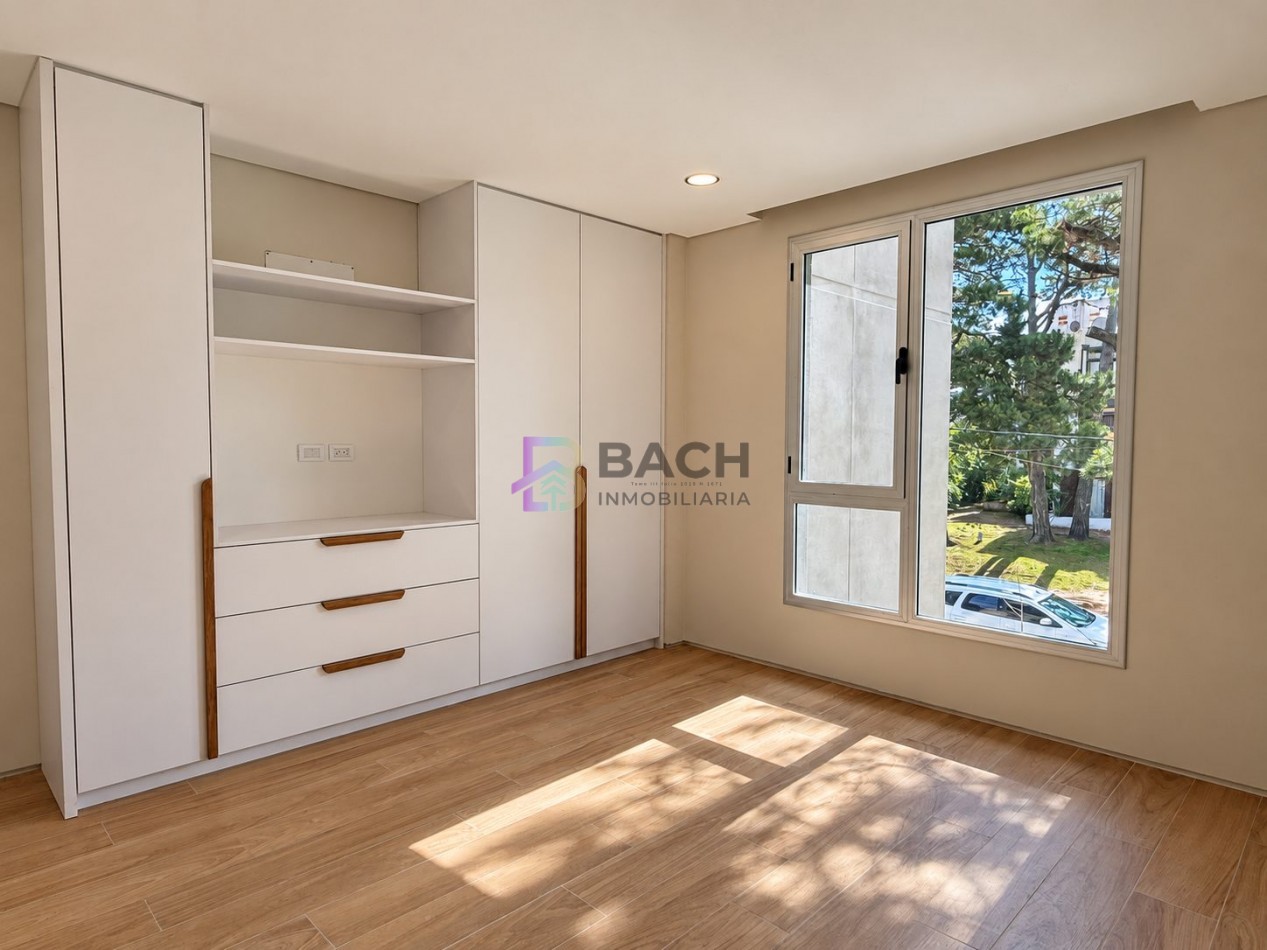 Departamento 3 ambientes a la venta en Pinamar, moderno con gas natural y cochera 