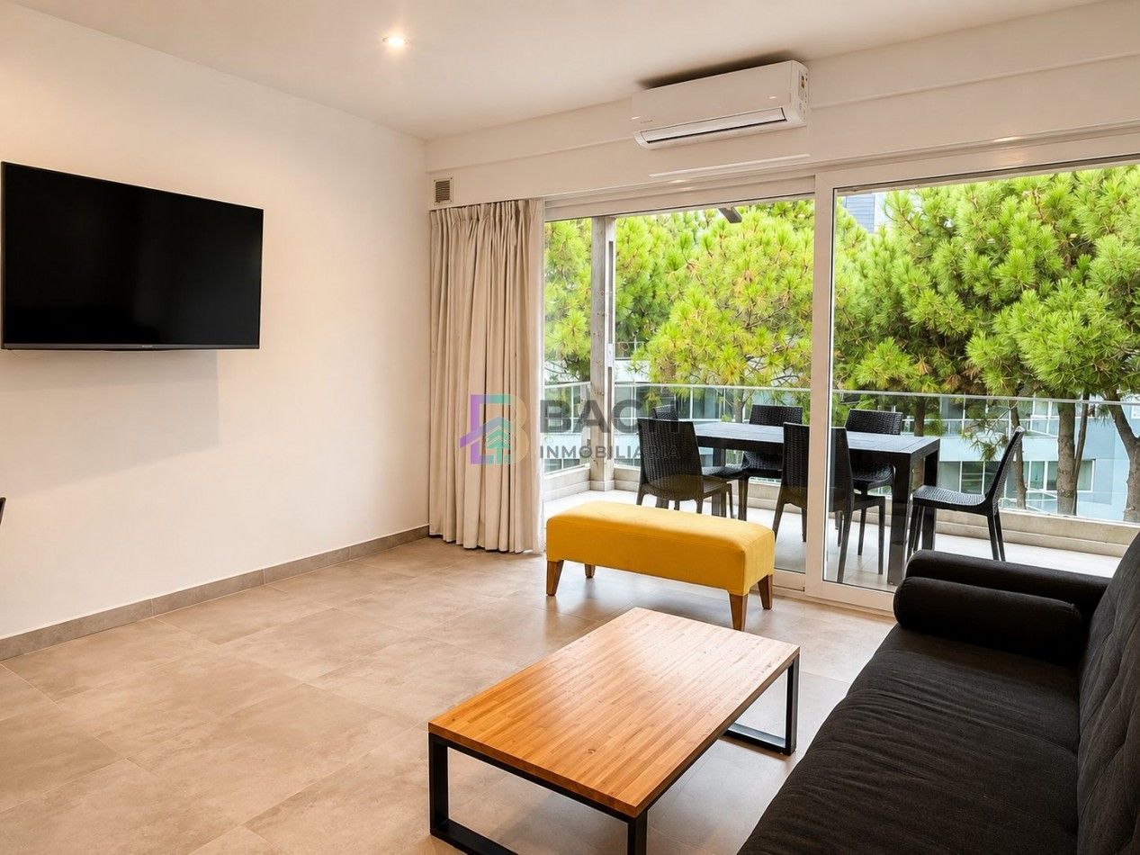 Departamento 3 ambientes en venta con dos cocheras y terraza privada en la frontera Pinamar, Renata norte