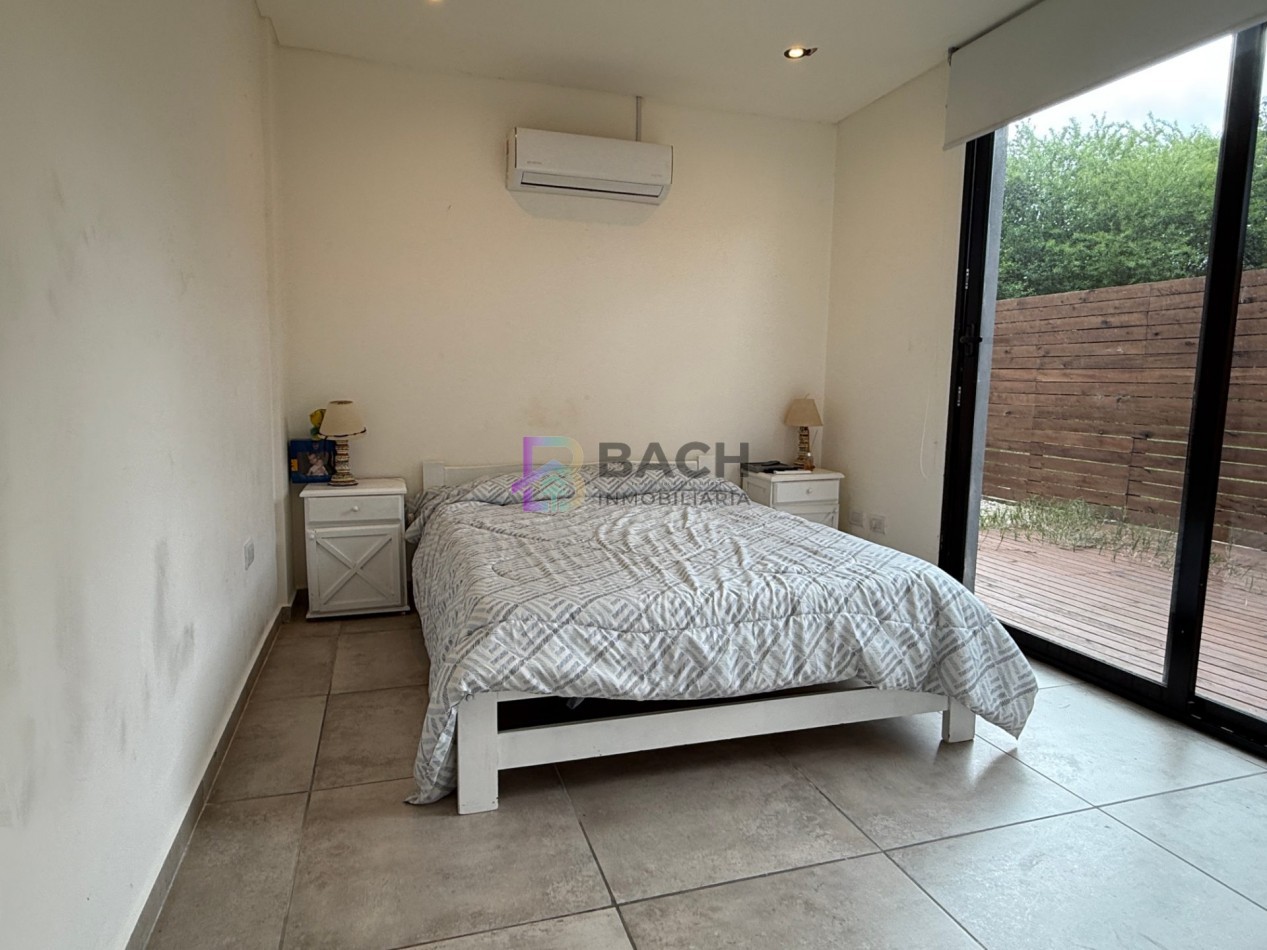 Departamento en Alquiler de verano en Pinamar para 5 personas, con patio con parrilla y cochera cubierta 