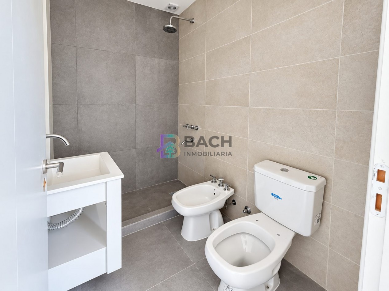 Departamento 2 ambientes a la venta en pinamar, con gas natural, losa radiante y cochera cubierta. Posibilidad de financiar o permuta parcial 
