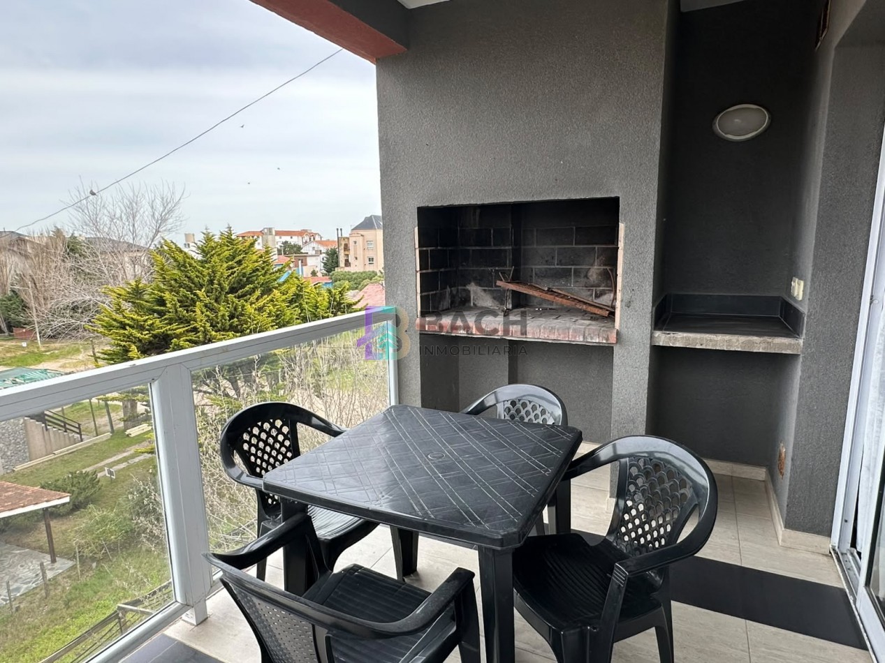 Departamento en alquiler de verano por semana cerca del mar, 2 ambientes con balcon para cuatro personas UF4