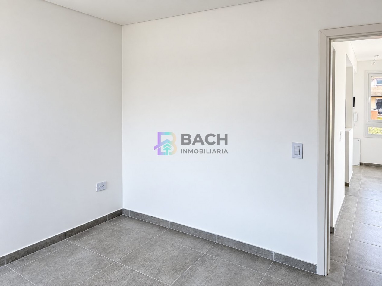 Departamento 2 ambientes a la venta en pinamar, con gas natural, losa radiante y cochera cubierta. Posibilidad de financiar o permuta parcial 
