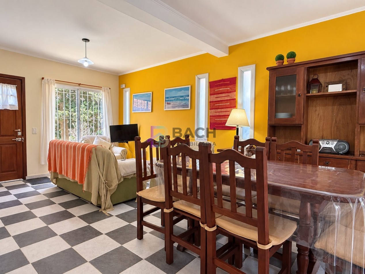 Duplex de 3 dormitorios a la venta en pinamar, con gas natural y patio privado 