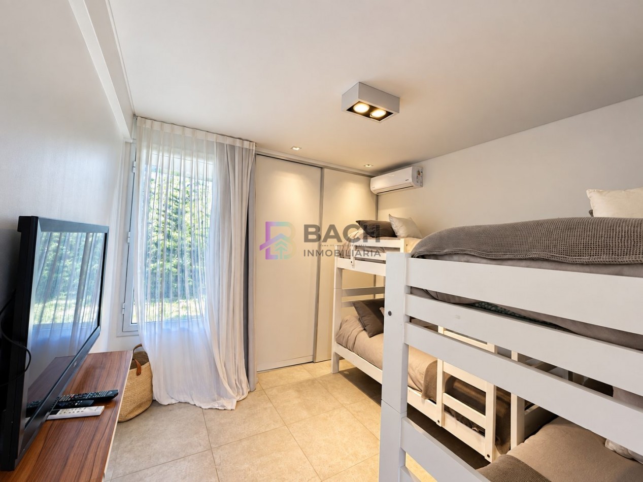 Venta Casa Moderna en Una Planta - Costa Esmeralda Barrio Ecuestre