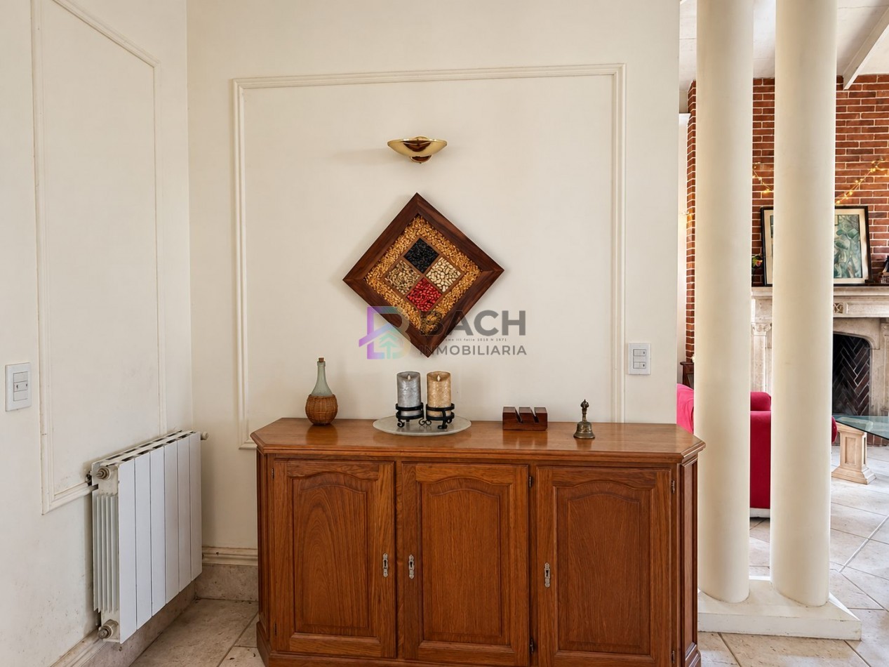 Importante casa a la venta Oportunidad en Pinamar norte, con gas natural a metros de la playa