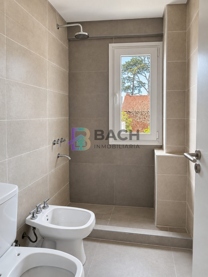 Moderno Departamento tipo duplex en venta con patio privado, gas natural, cochera | financiacion y permuta