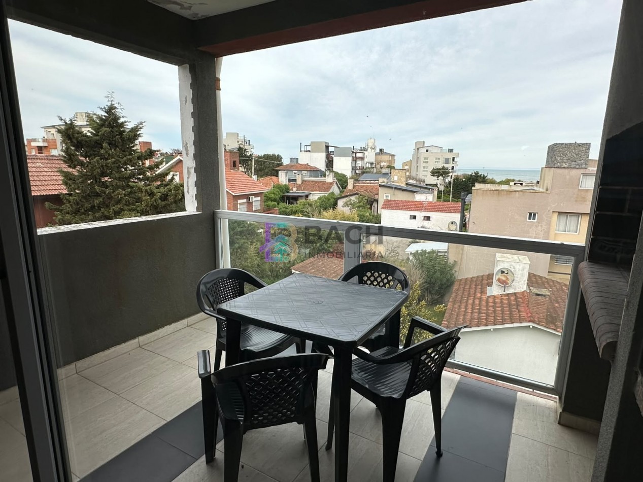 Departamento en alquiler de verano por semana cerca del mar, 2 ambientes con balcon para cuatro personas UF4