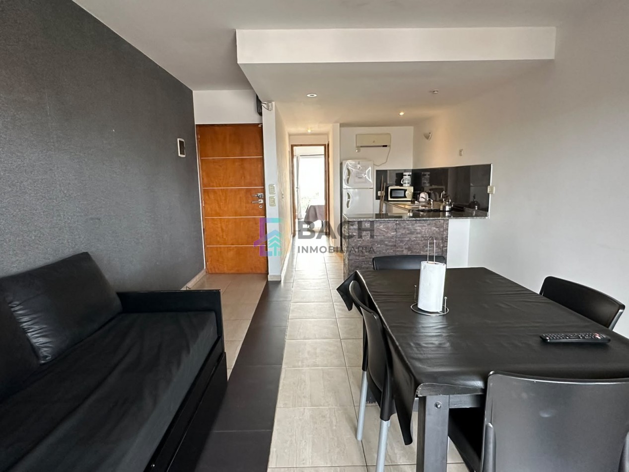 Departamento en alquiler de verano por semana cerca del mar, 2 ambientes con balcon para cuatro personas UF4