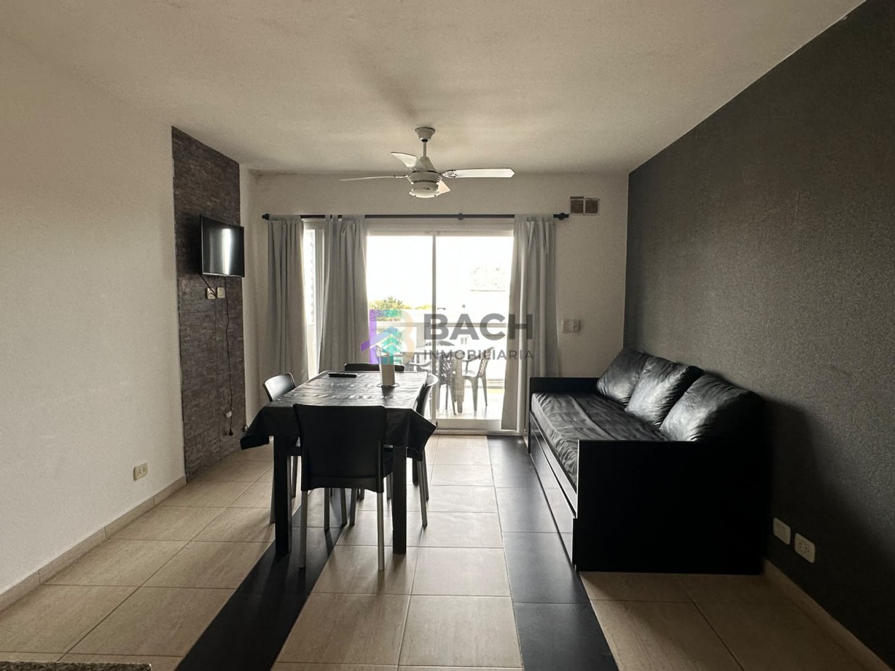 Departamento en alquiler de verano por semana cerca del mar, 2 ambientes con balcon para cuatro personas UF4