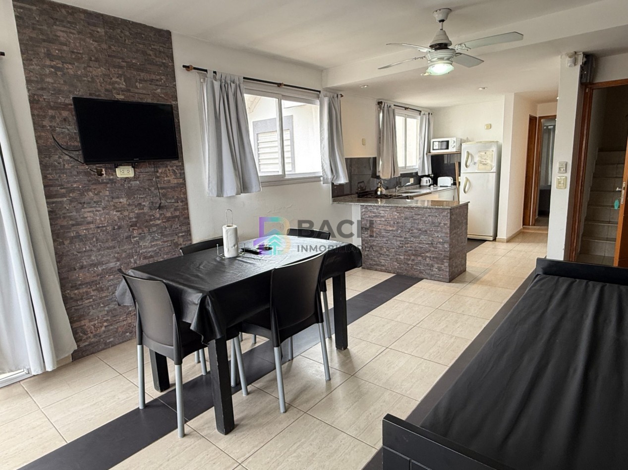 Departamento en alquiler de verano por semana cerca del mar, 2 ambientes con balcon para cuatro personas UF3