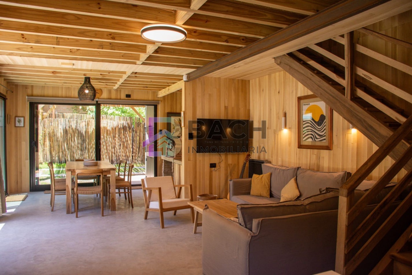 Casa en alquiler semanal para 6 personas en pinamar norte, con pisicina climatizada 