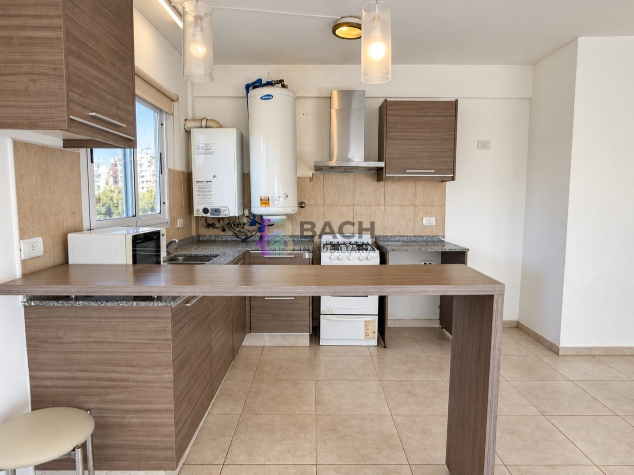 Departamento a la venta en Pinamar con 3 dormitorios, tipo duplex con gas natural y cochera cubierta
