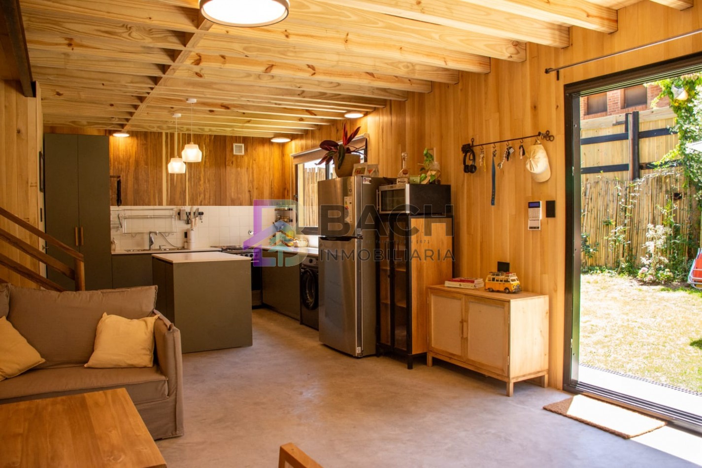 Casa en alquiler semanal para 6 personas en pinamar norte, con pisicina climatizada 