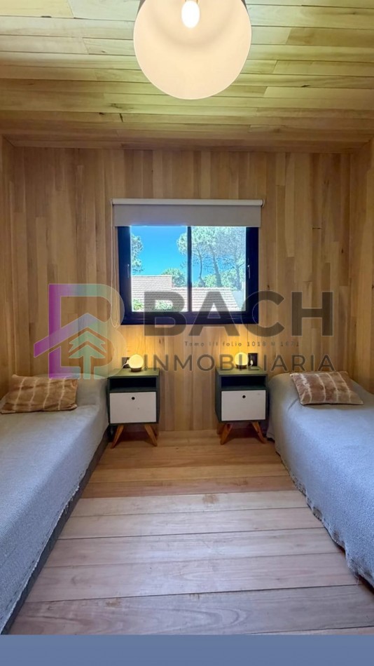 Casa en alquiler semanal para 6 personas en pinamar norte, con pisicina climatizada 