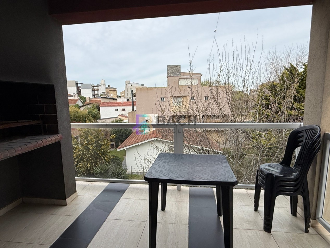 Departamento en alquiler de verano por semana cerca del mar, 2 ambientes con balcon para cuatro personas UF3