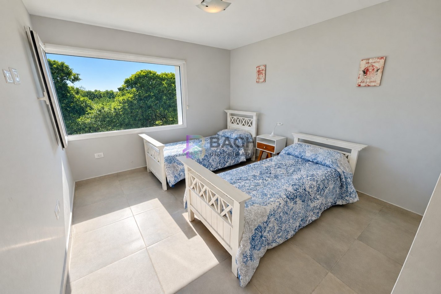 Casa a la venta en Costa esmeralda, muy luminosa con 3 dormitorios y gas natural