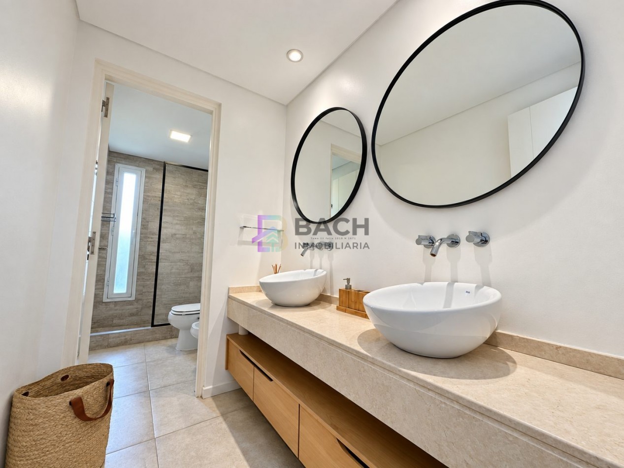 Venta Casa Moderna en Una Planta - Costa Esmeralda Barrio Ecuestre