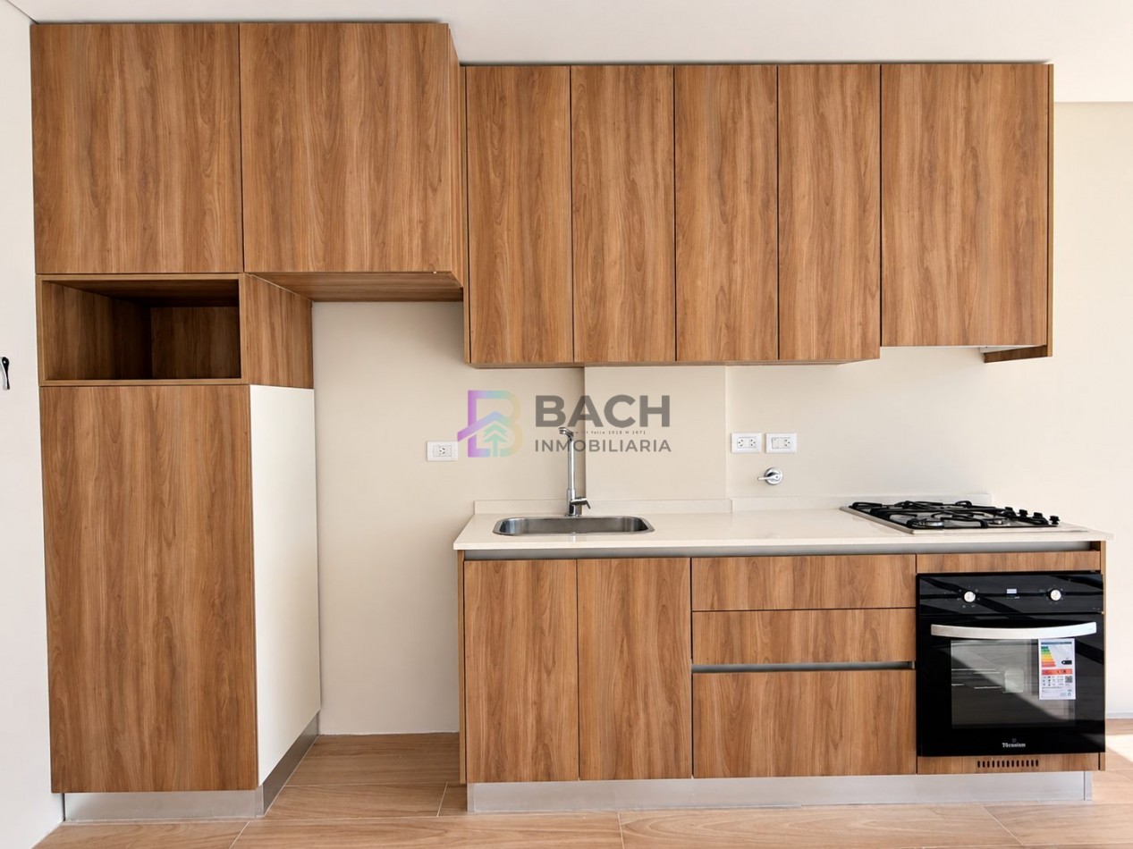 Departamento 3 ambientes a la venta en Pinamar, moderno con gas natural y cochera 