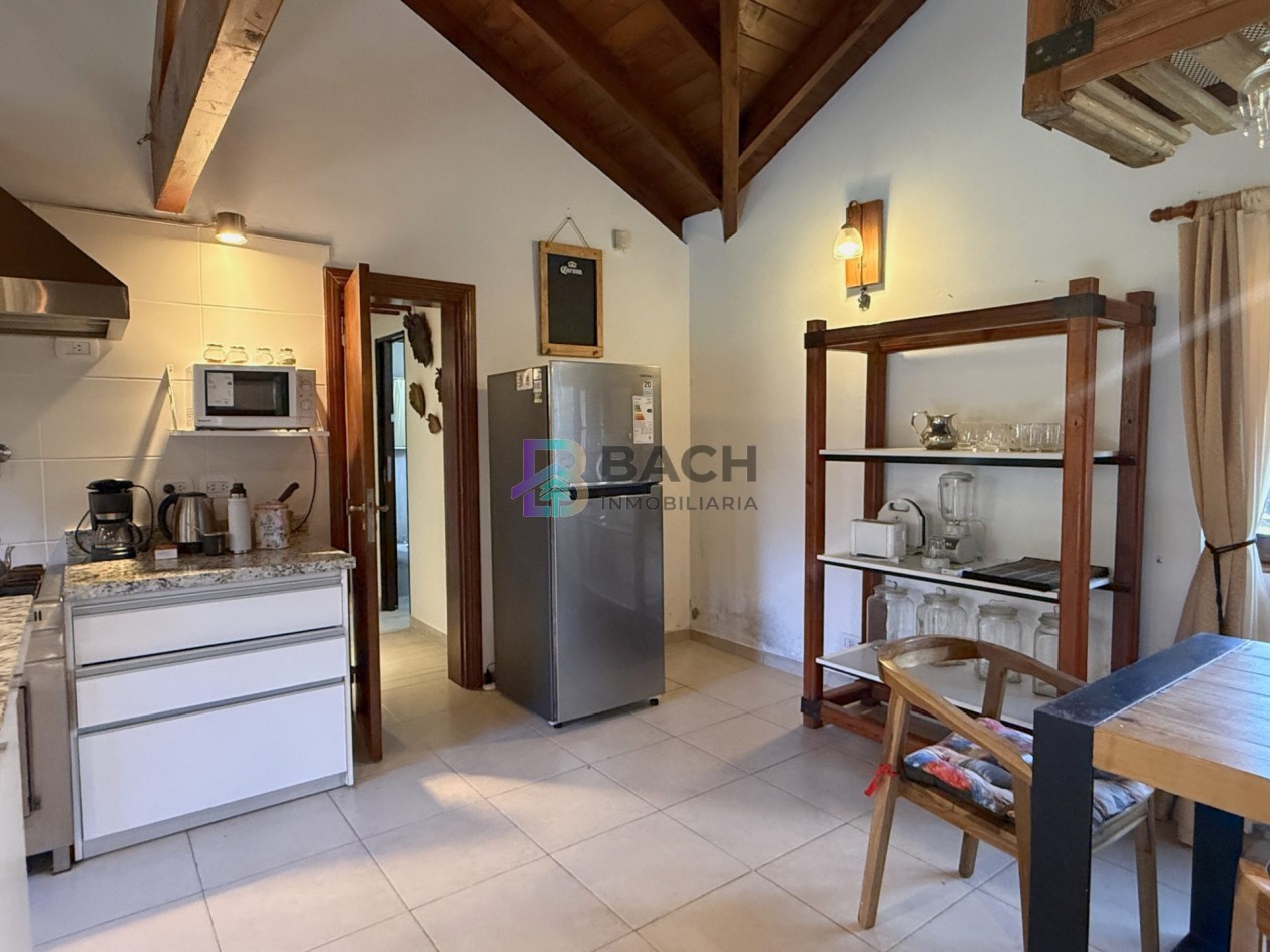 Casa en alquiler de verano en Pinamar, zona centro para 5 personas con Piscina 