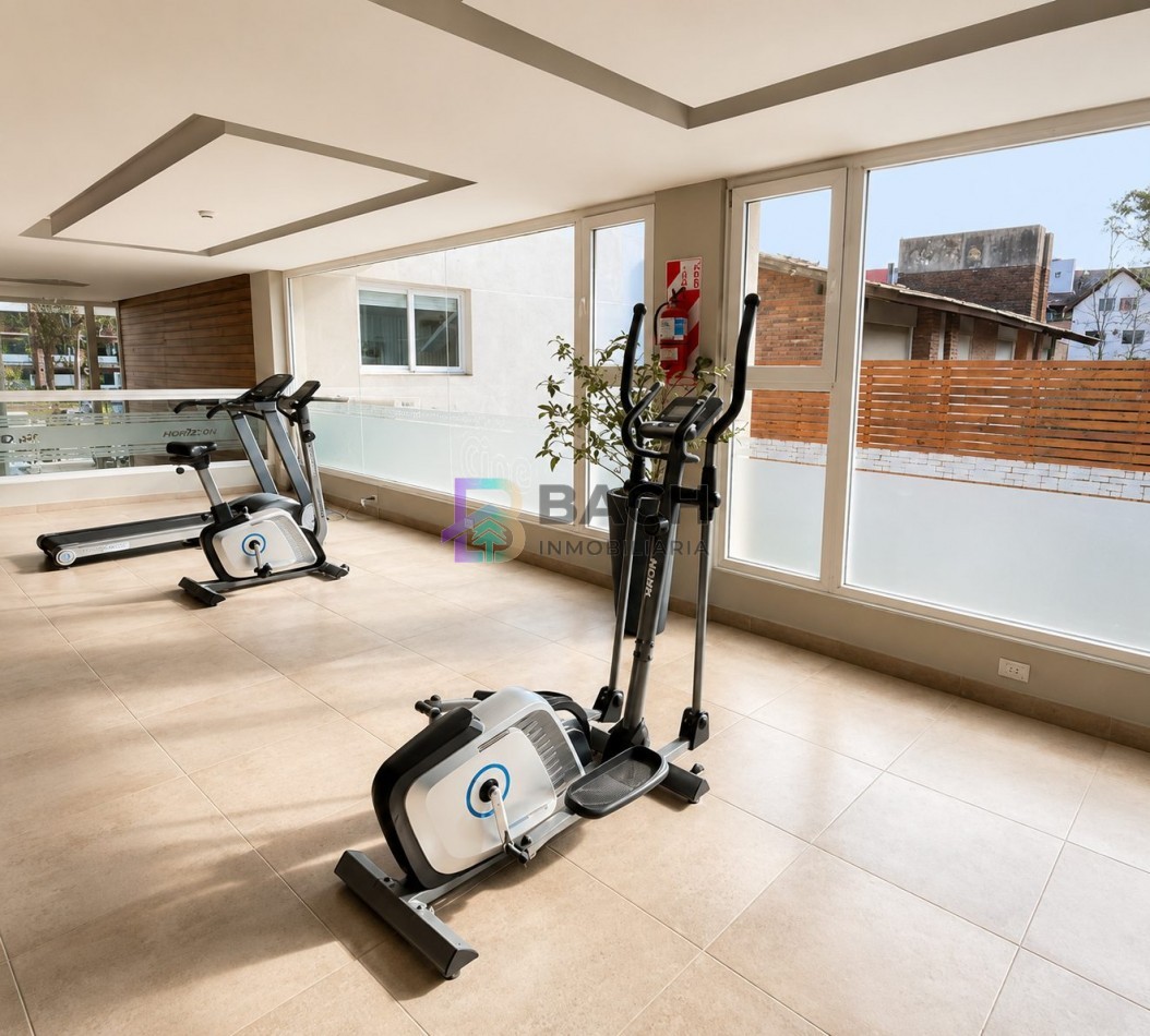 Moderno departamento 3 ambientes a la venta en Pinamar con cochera