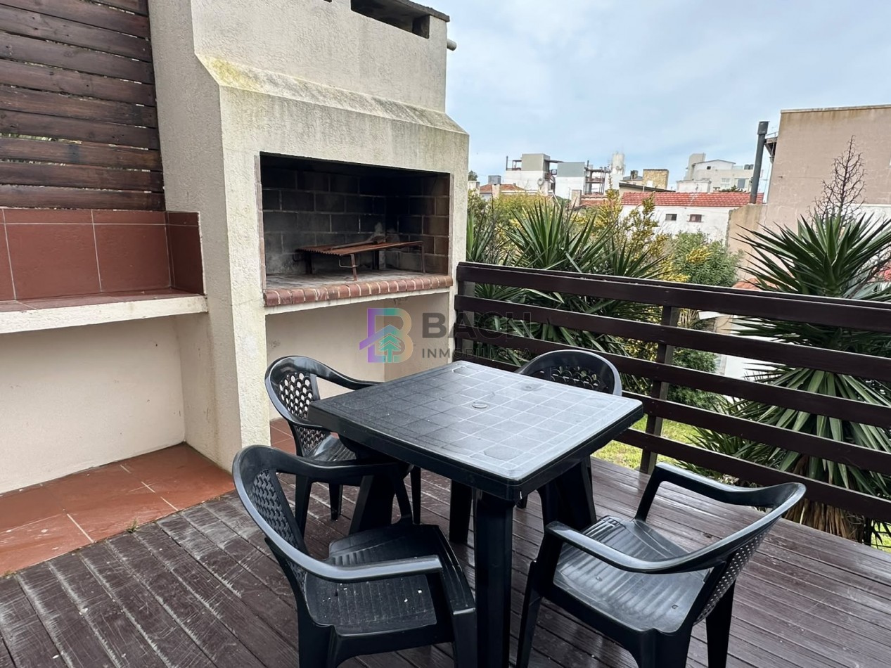 Departamento en alquiler de verano por semana cerca del mar, 2 ambientes con balcon para cuatro personas UF 1