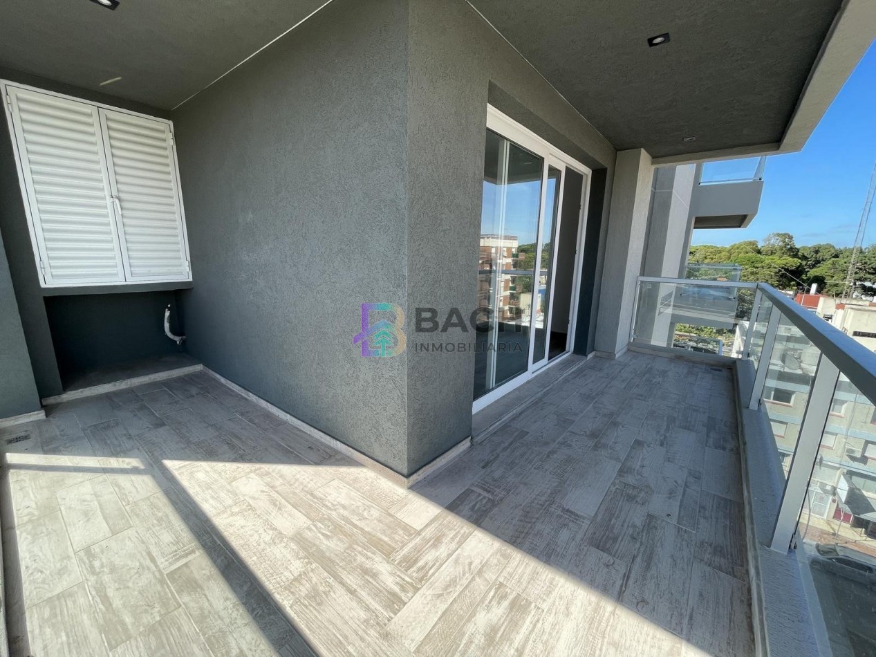 Moderno departamento 3 ambientes en venta, Pinamar centro. A estrenar