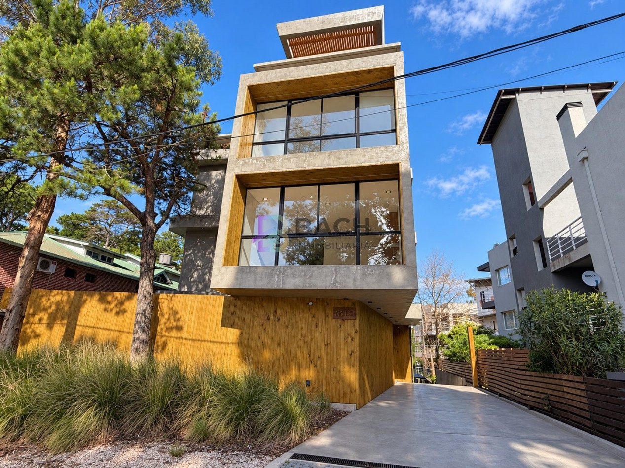 Moderno y luminoso departamento 2 ambientes a la venta en Pinamar, con gas natural, cochera