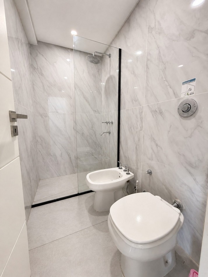 Departamento 2 ambiente en venta en Pinamar, a estrenar, moderno, con amenities - Evalua permuta parcial 
